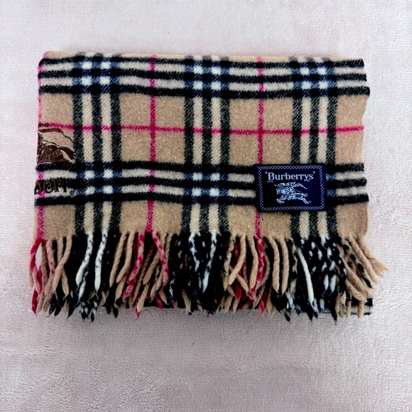 **SOLD**Burberry Wool Shawl Scarf - Picture 1 of 6